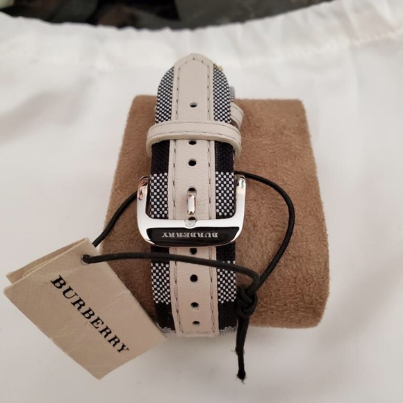 Burberry watch - Picture 6 of 8